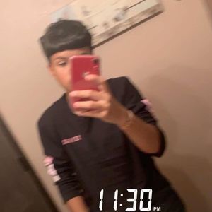 Meet your Posher, Aksel